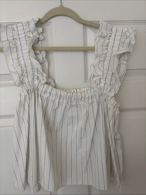 Story White ruffle tank with pinstripe M/l